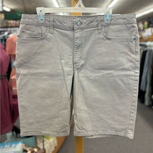 Lee ladies 16m midrise bermuda tan shorts